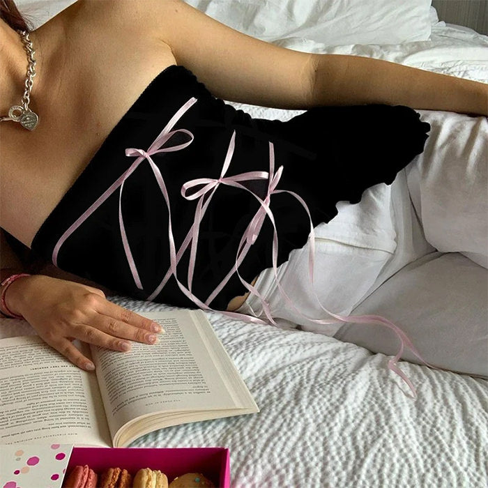 Klassisches schwarzes Tube-Top mit Schleife