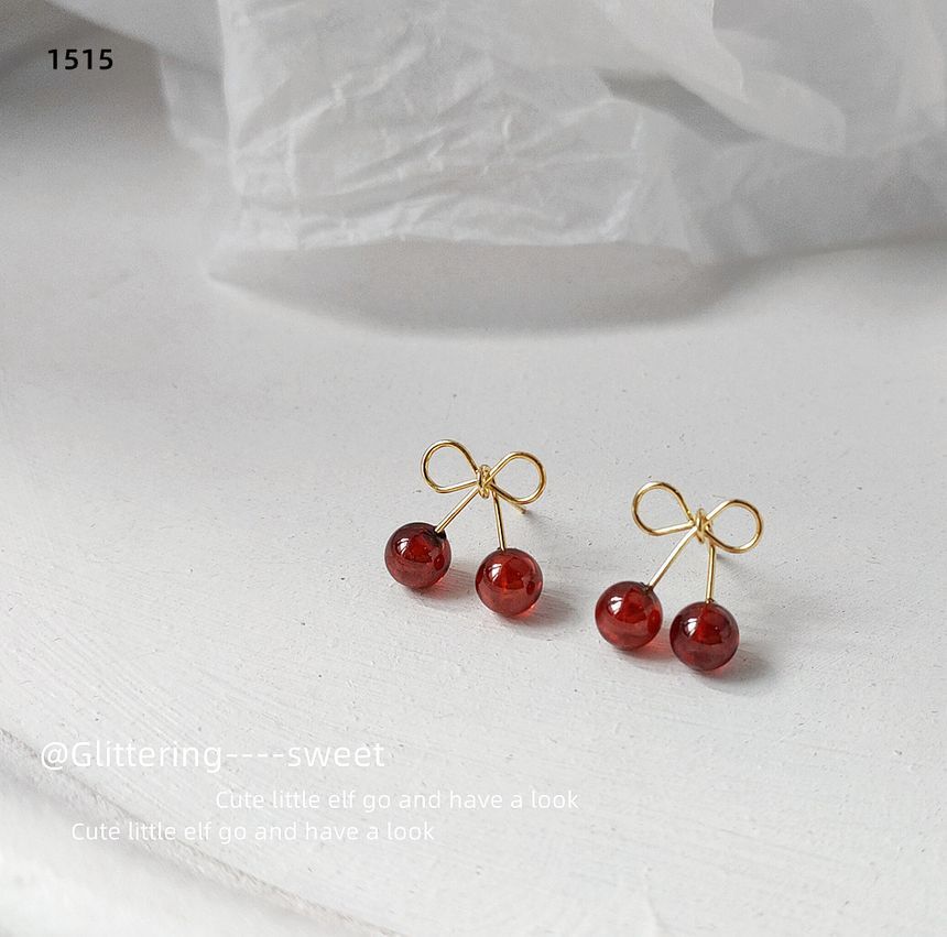 Boucles d'oreilles à tige en argent sterling en forme de cerise
