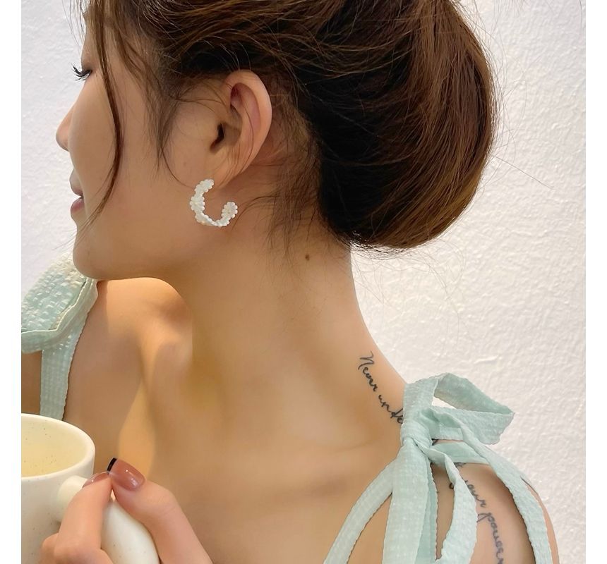 Hoop Earring Flower Open