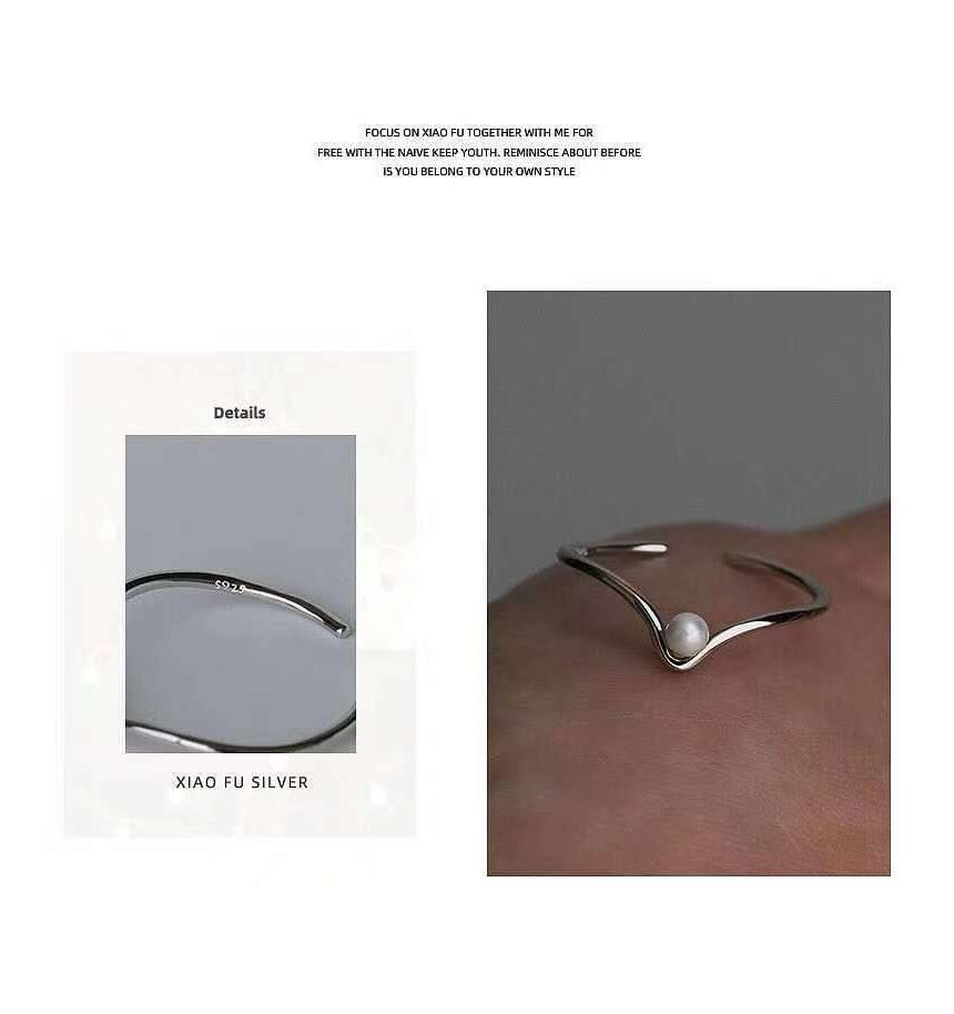 Bague ouverte en argent sterling en forme de V avec fausses perles