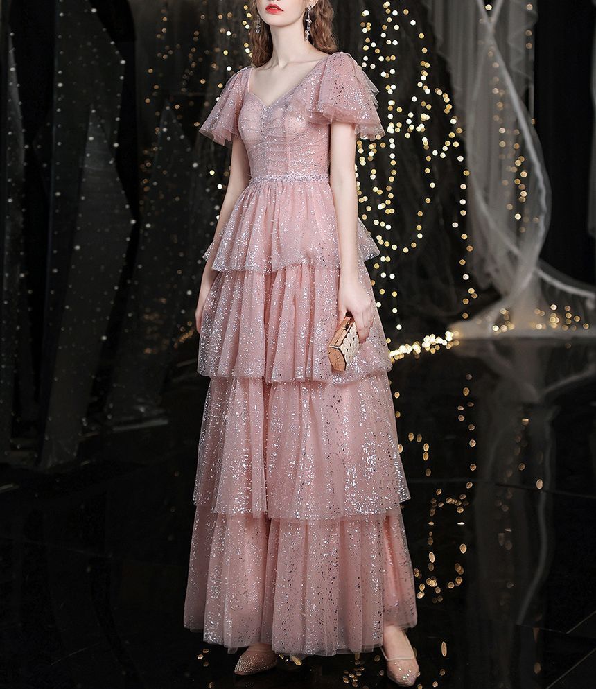 Robe de soirée trapèze à manches courtes et décolleté en cœur avec paillettes