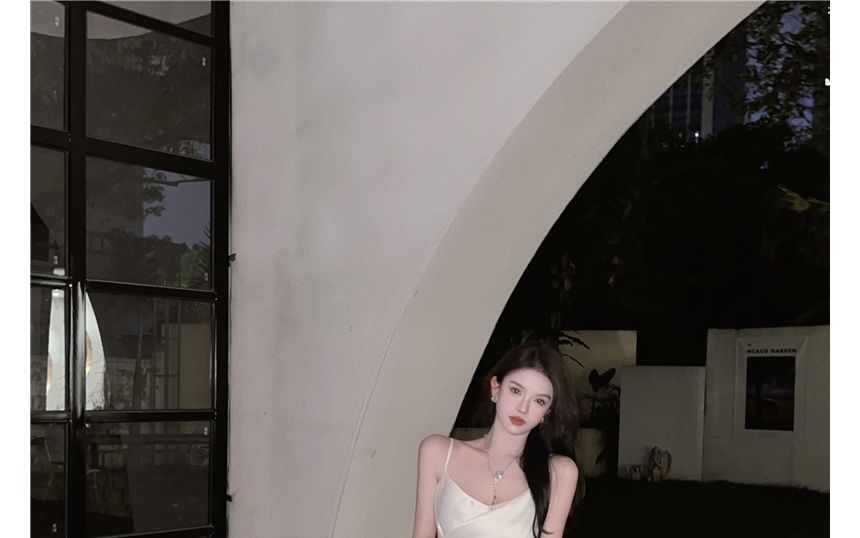 Spaghetti Plain Strap Midi Dress Slim-Fit