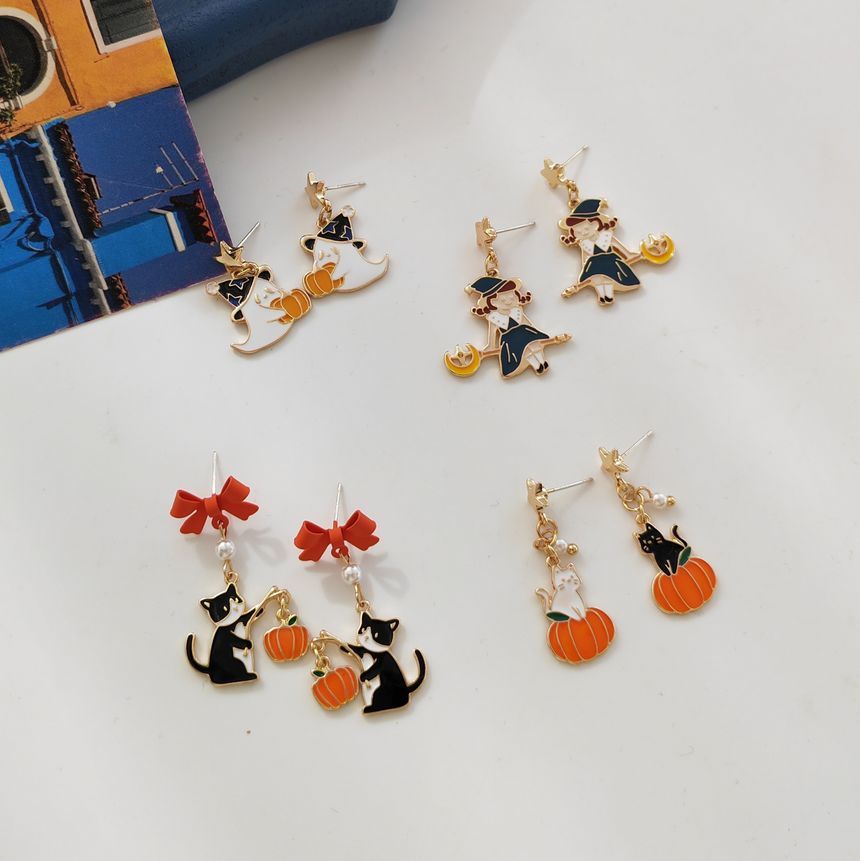 On Drop Enamel Earring Halloween / Clip