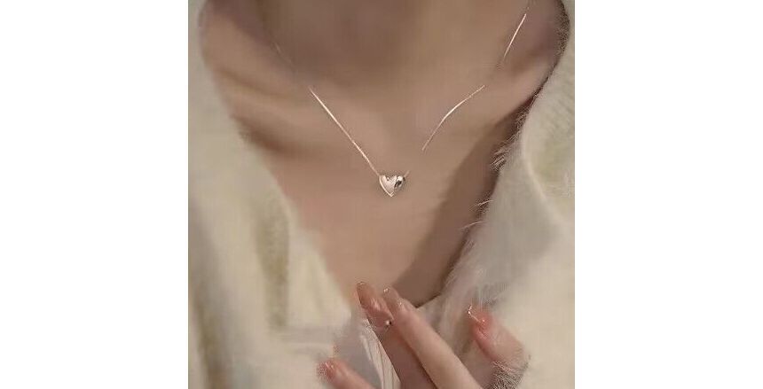 Pendant Necklace Heart Glossy