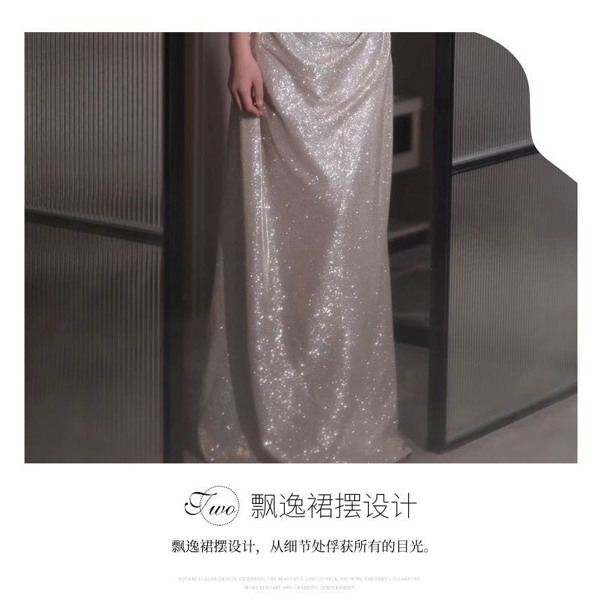 Robe de soirée trapèze froncée à paillettes et manches courtes, épaules dénudées