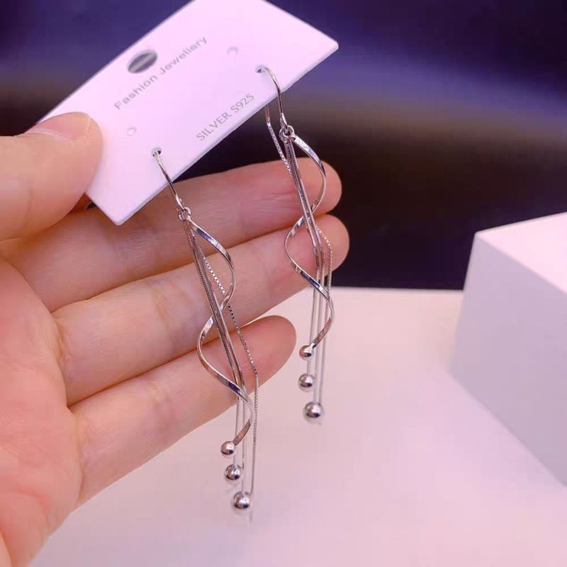 Boucle d'oreille à filetage ondulé