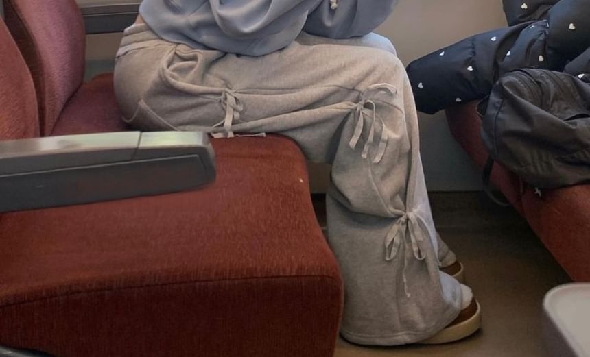 Pantalon large uni à taille mi-haute avec nœud