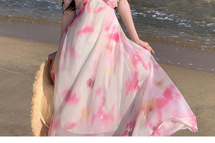 Maxi A à dos nu avec découpes et accents floraux, teinture par nouage