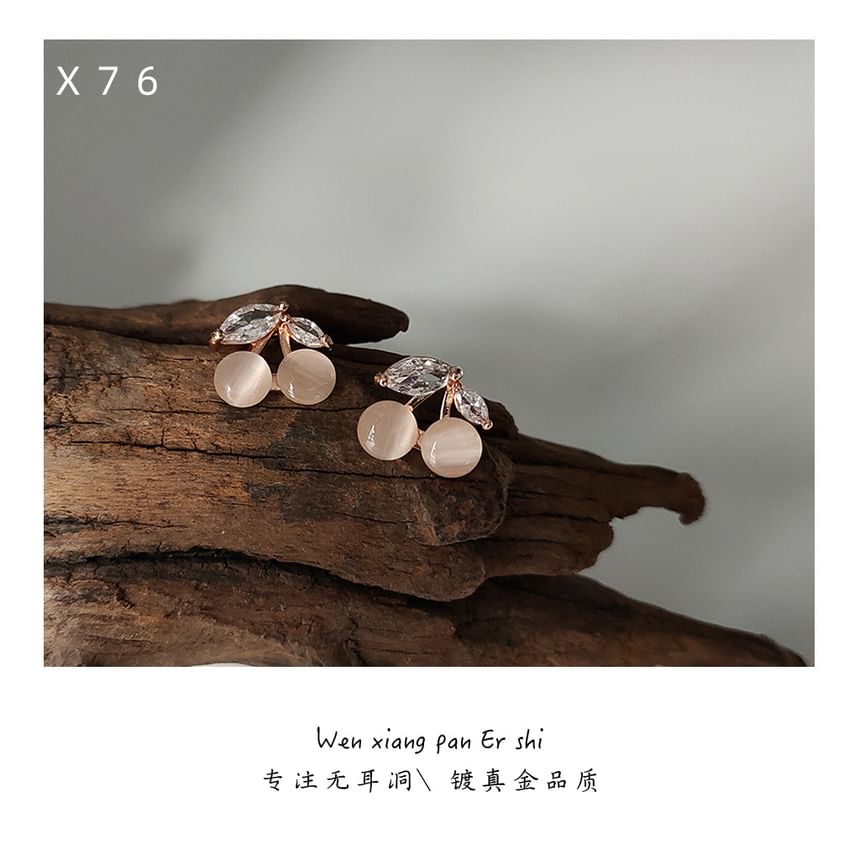 Faux Eye Alloy Cuff Rhinestone Cat Ear Cherry Stone