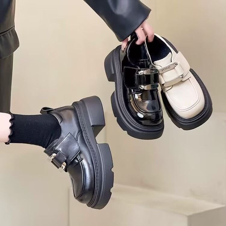 Mocassins à boucle et talon épais à plateforme