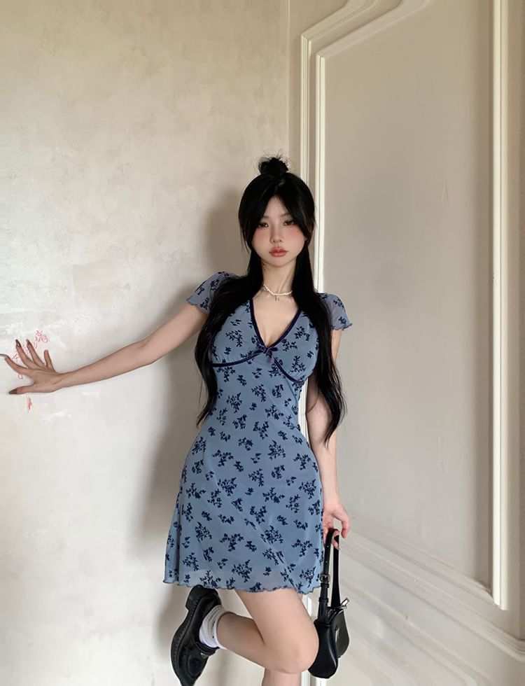 Dress Floral Short-Sleeve Mini Bodycon Print V-Neck