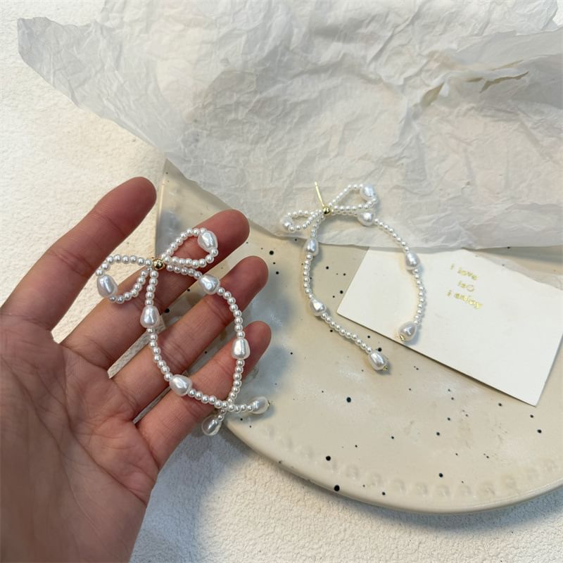Faux Dangle Pearl Earring Bow