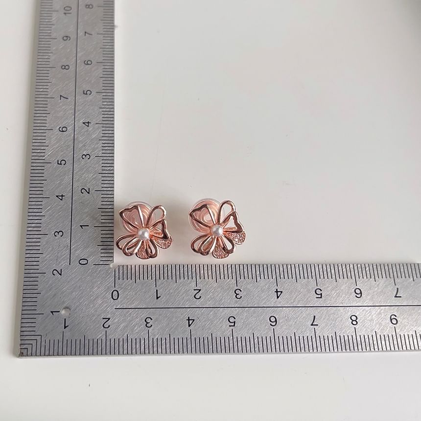 Alloy Floral Pearl Earring Stud Faux