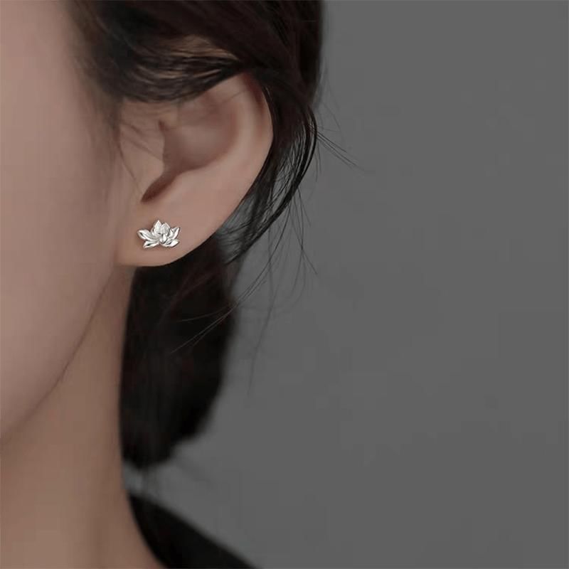 Floraler Ohrstecker