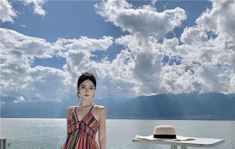 Robe longue rayée à bretelles spaghetti A