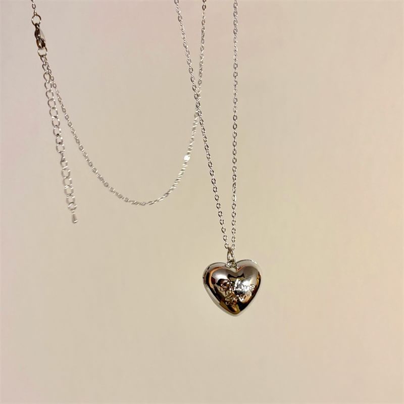 Metallic Heart Necklace