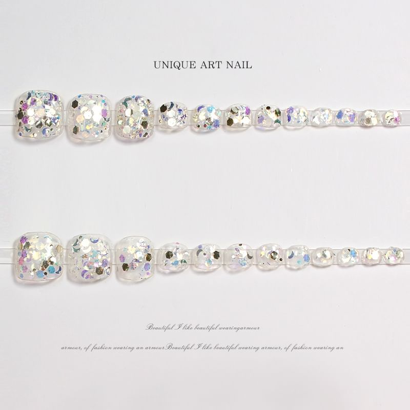 Ongles d'orteils à pression embellis