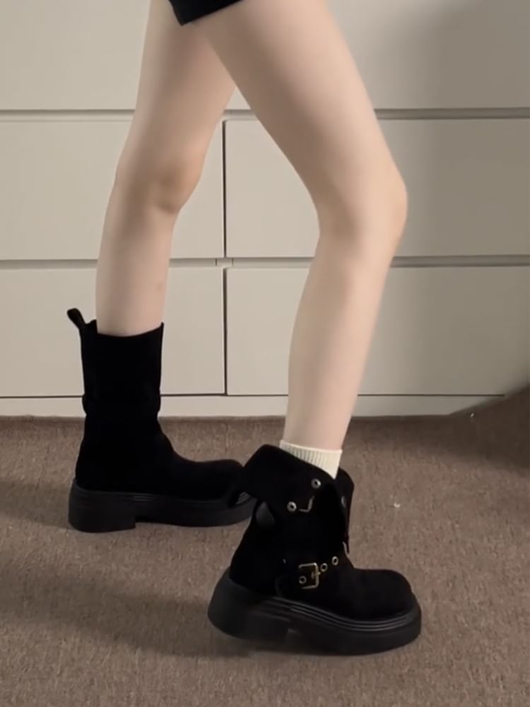 Plateforme à boucle et talon épais moyen