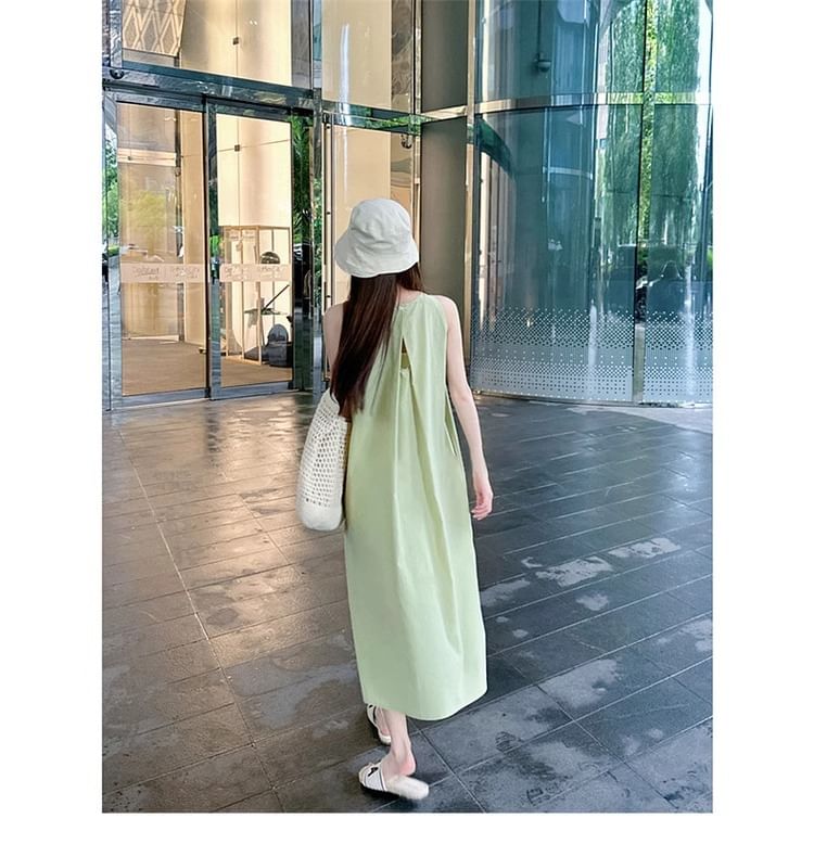 Round Midi Dress Pleated Sleeveless Neck Plain A-Line