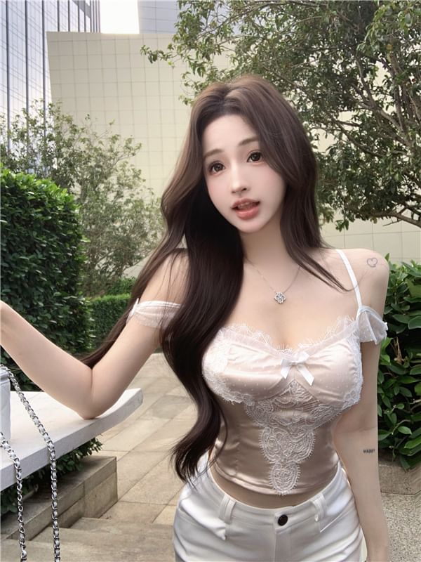 Lace Fit Slim Camisole Panel Bow Crop Top