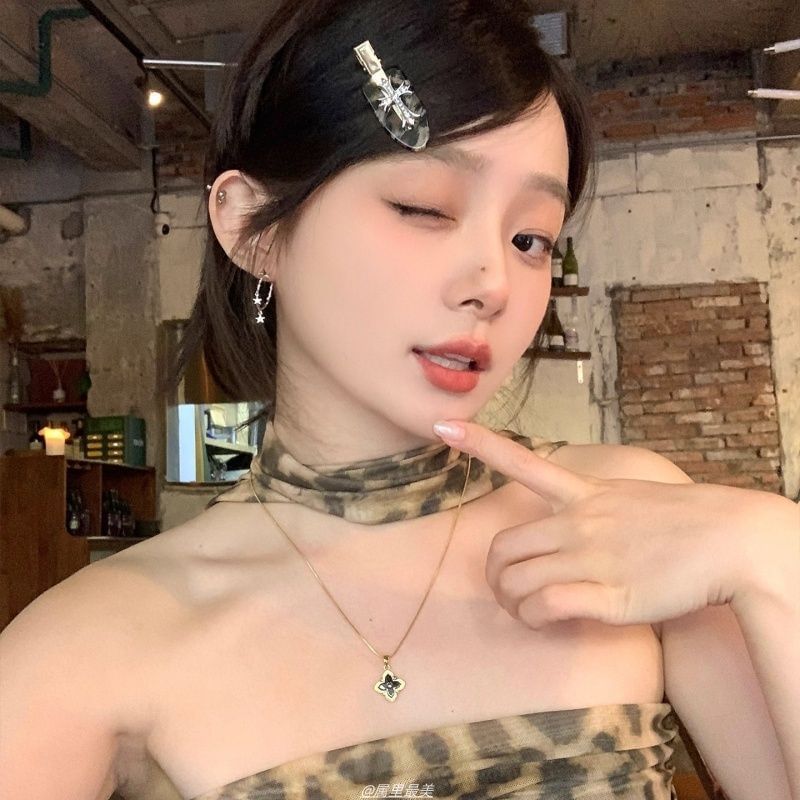 Alloy Earring Star Hoop