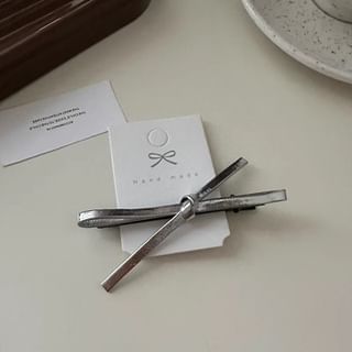 Pince à cheveux en similicuir avec nœud