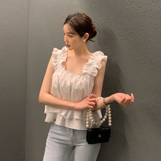 Fließendes Camisole-Top mit Rüschenbesatz