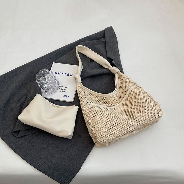 Ensemble : sac fourre-tout en paille + pochette en similicuir