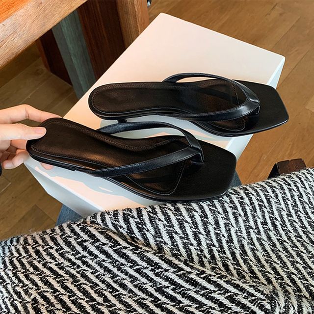 Plain (Various Heel Designs) Flip Flops Low