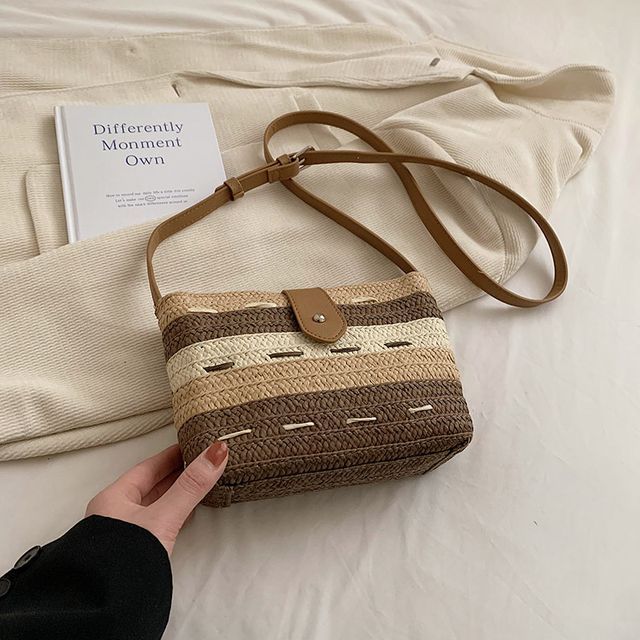 Sac à bandoulière tissé à rayures