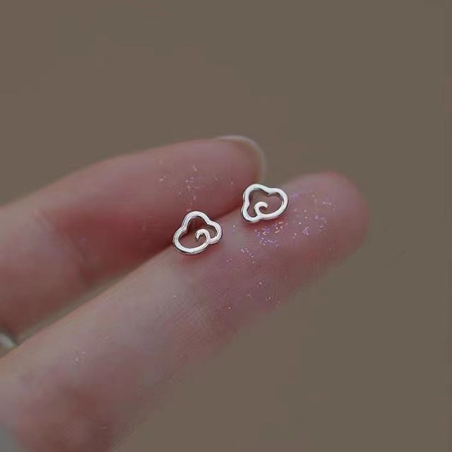 Cloud Stud Earring