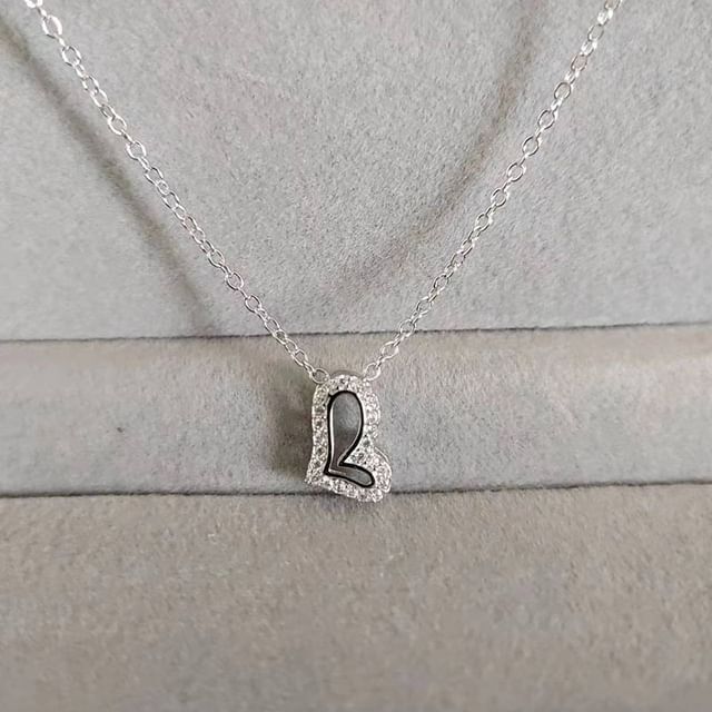 Collier en alliage avec ruban