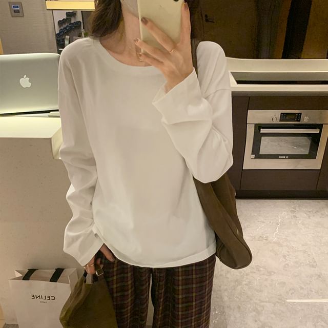 T-shirt uni à manches longues et col bateau