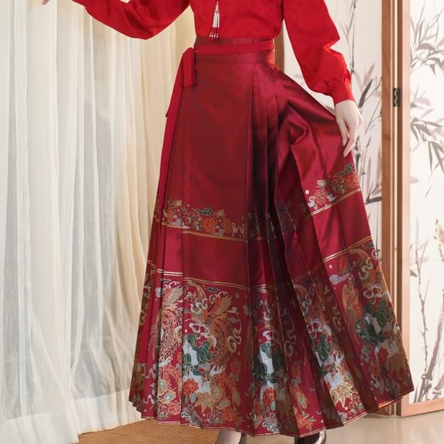 Chemisier uni à col montant / Jupe trapèze longue à motifs Hanfu taille mi-haute / Collier