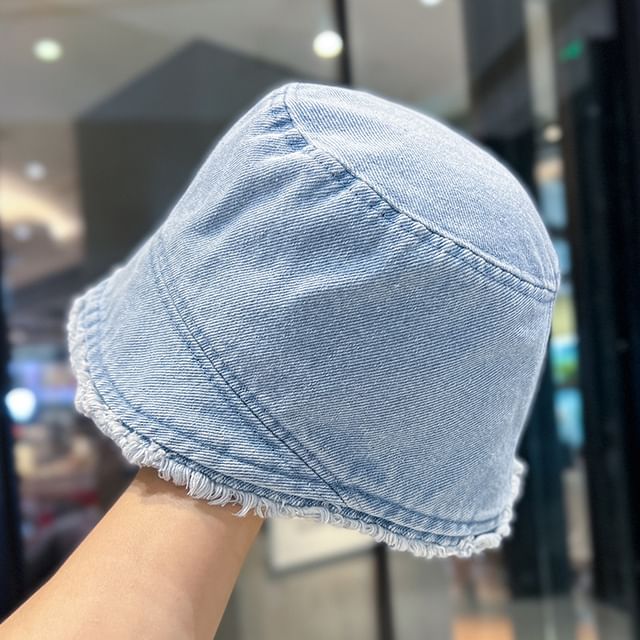 Bucket Hat Frayed Denim Washed