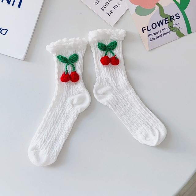 Chaussettes courtes au crochet cerises