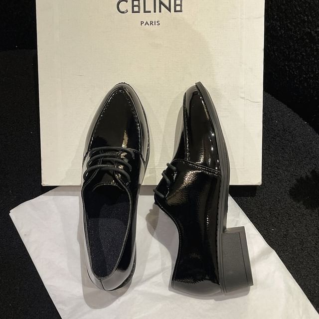 Chaussures Derby à bout pointu et talon épais