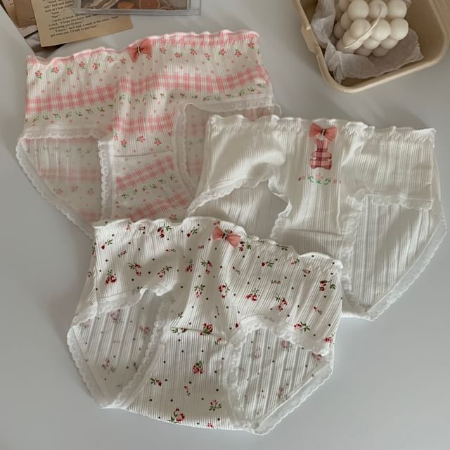 Set of 3: Lace Trim Panties W736