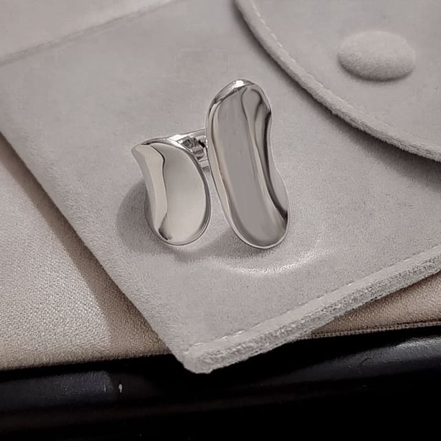 Bague épaisse en métal