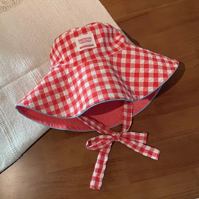 Bucket Strap Hat Pattern With Checkered Chin