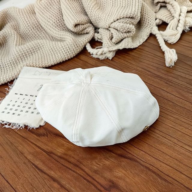 Lettering Beret Metal Hat