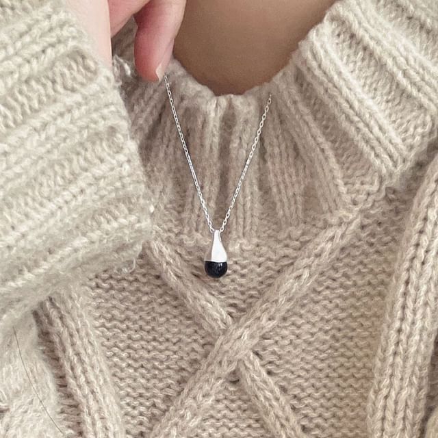 Collier en alliage avec pendentif en agate