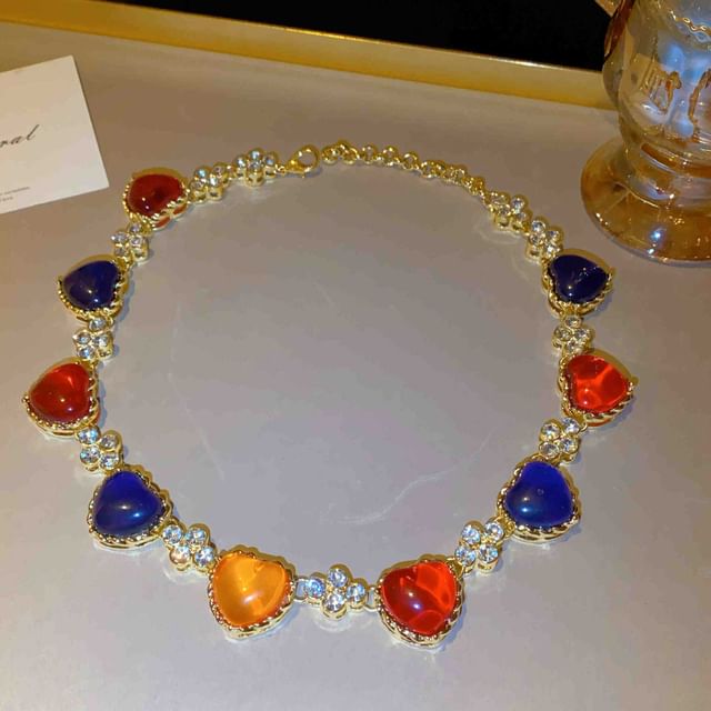 Boucles d'oreilles à tige en forme de cœur / Collier en strass