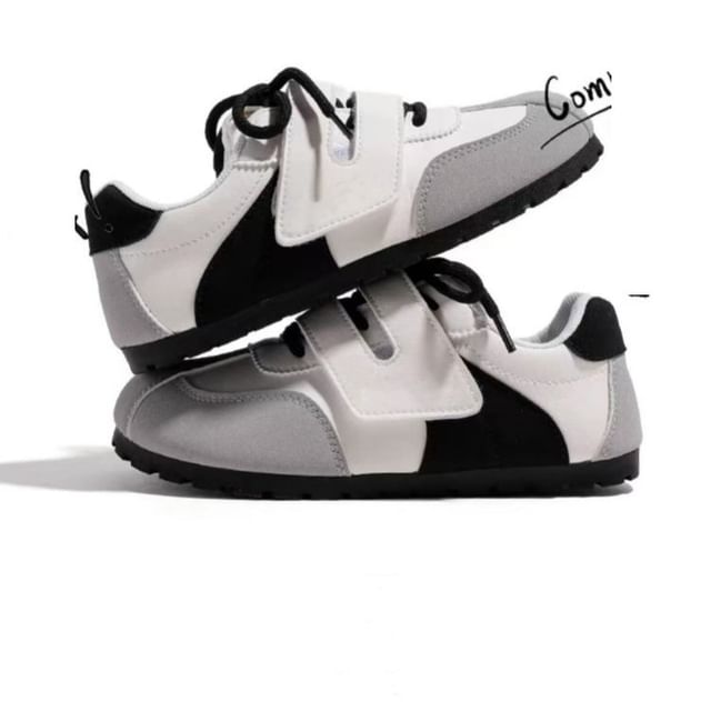 Baskets plates adhésives bicolores