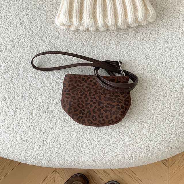 Print Leopard Pouch Necklace