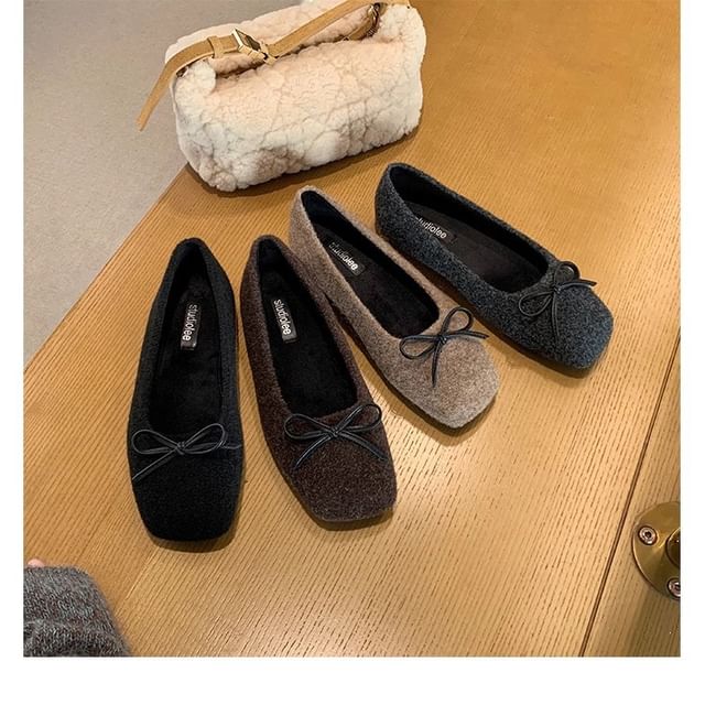Flats Bow Toe Accent Square