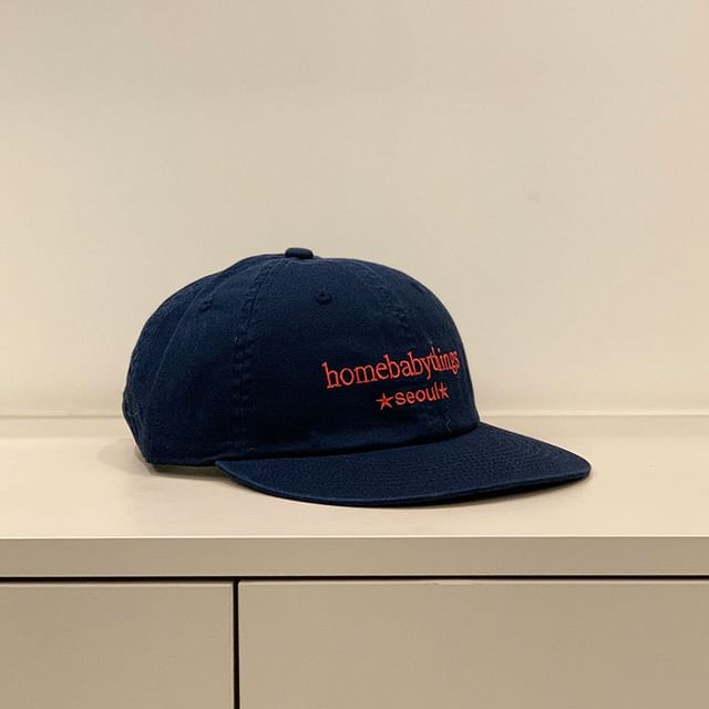 Cap Embroidered Letter