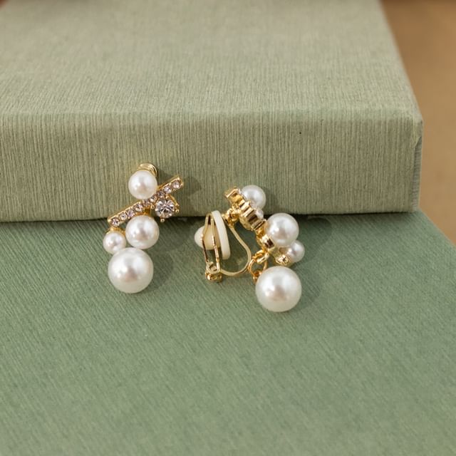 Clip Drop Faux / On Pearl Earring Rhinestone
