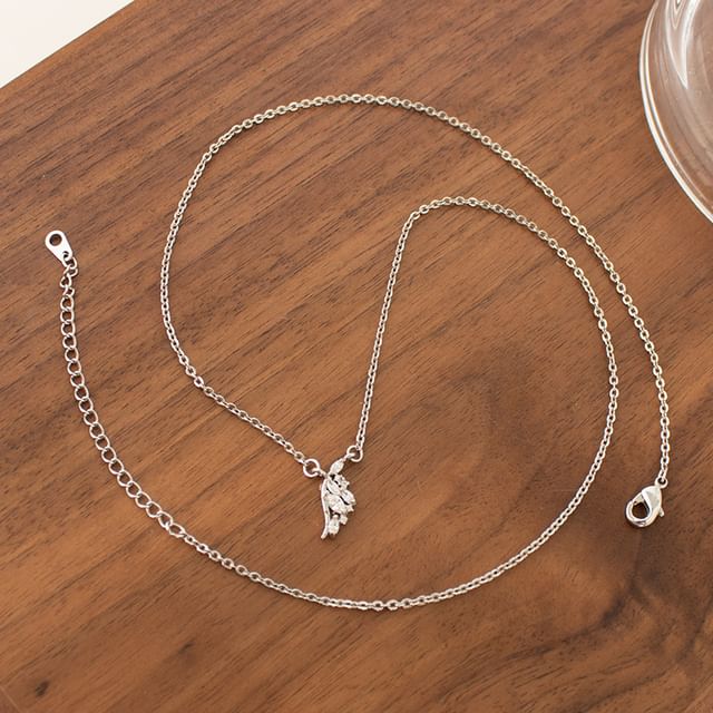 Star Pearl Pendant / Necklace Rhinestone Faux