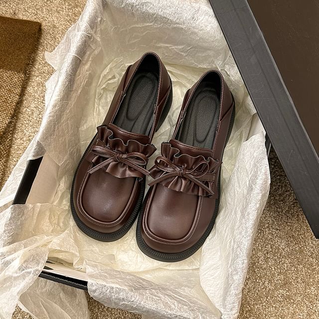 Plain Ruffle Loafers Platform Trim